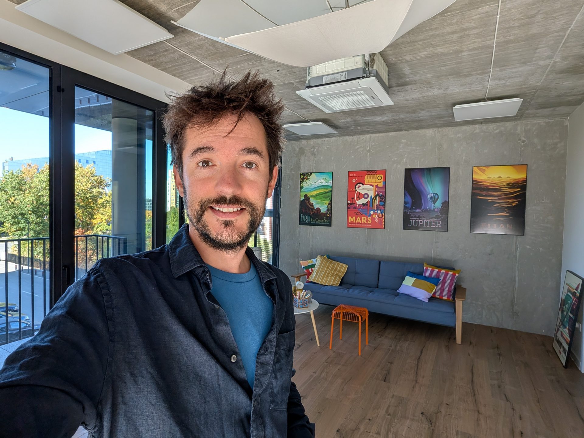 Google Pixel 10 Pro XL vs Samsung Galaxy S25 Ultra — сражение гигантов картинка Pixel 10 Pro XL vs Galaxy S25 Ultra: топ-флагманы | DGL.RU