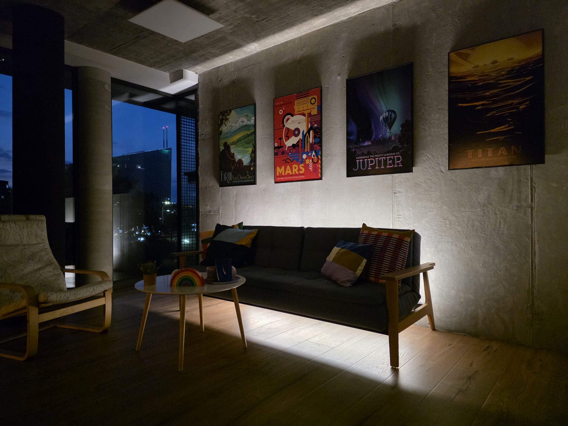 Google Pixel 10 Pro XL vs Samsung Galaxy S25 Ultra — сражение гигантов картинка Pixel 10 Pro XL vs Galaxy S25 Ultra: топ-флагманы | DGL.RU