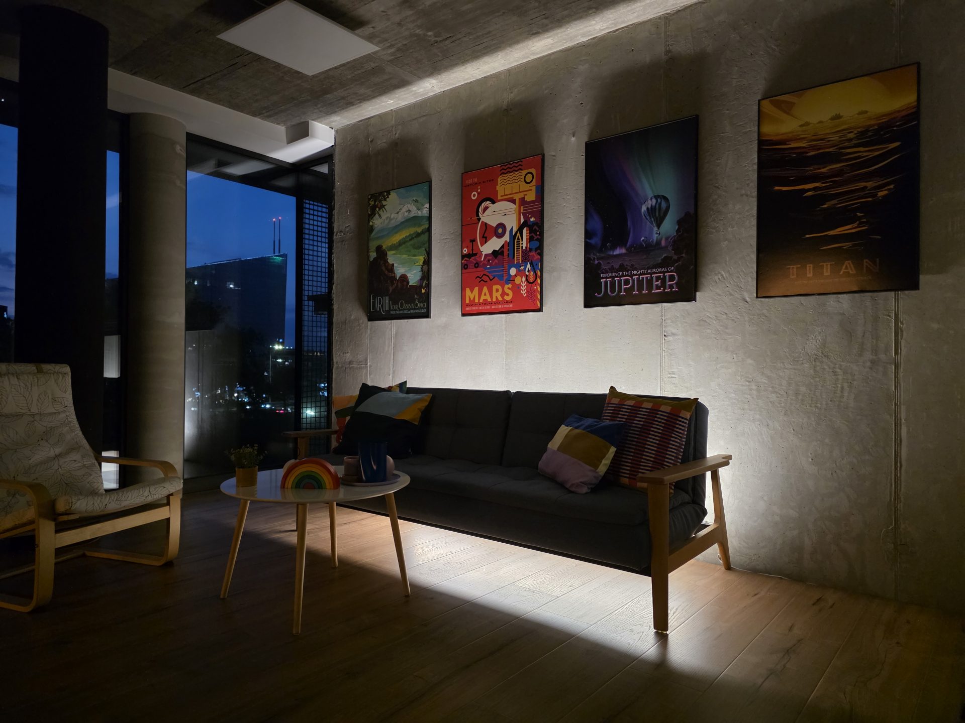 Google Pixel 10 Pro XL vs Samsung Galaxy S25 Ultra — сражение гигантов картинка Pixel 10 Pro XL vs Galaxy S25 Ultra: топ-флагманы | DGL.RU