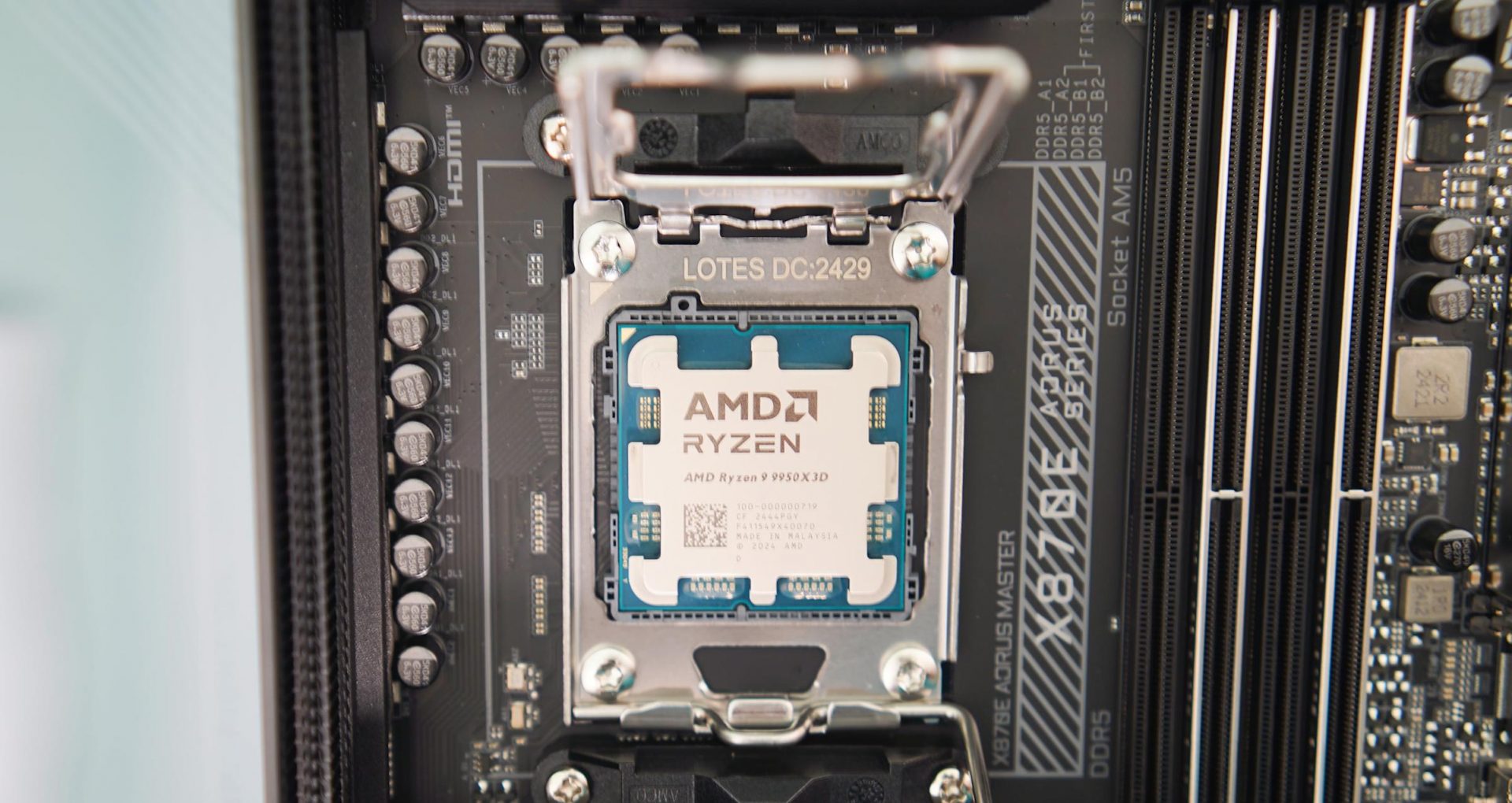 Процессор AMD Ryzen 9 9950X3D стал королём ПК _ DGL.RU