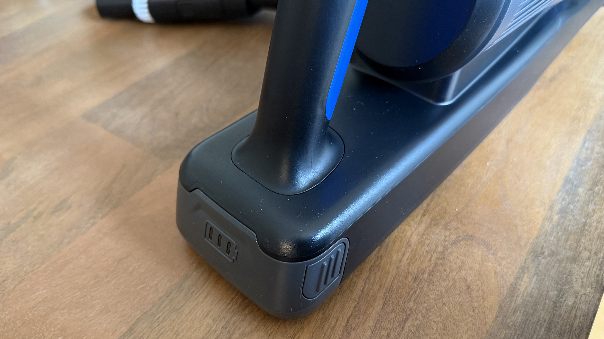 Обзор Bissell PowerClean FurFinder — один из лучших бюджетных пылесосов картинка Пылесос Bissell PowerClean FurFinder для шерсти | DGL.RU