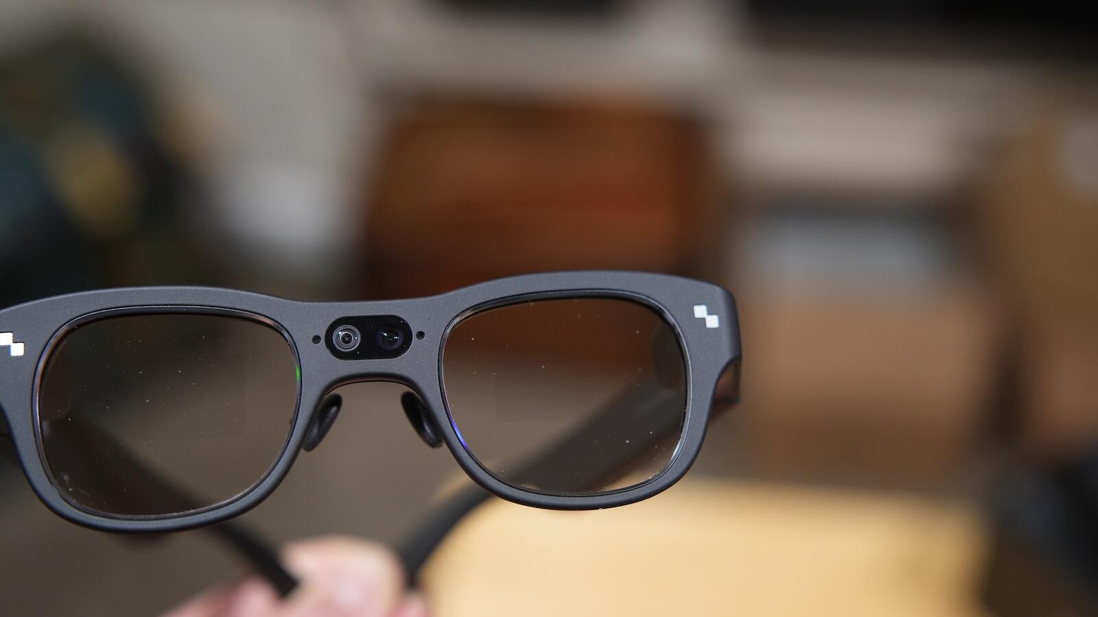 RayNeo X3 Pro: слишком амбициозно, чтобы нормально работать. Новые умные очки — одно сплошное «но» картинка RayNeo X3 Pro: почему эти умные очки — провал | DGL.RU