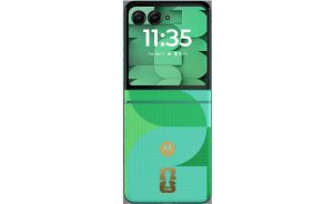 Не просто телефон, а трофей: Motorola представила специальную версию Razr для FIFA