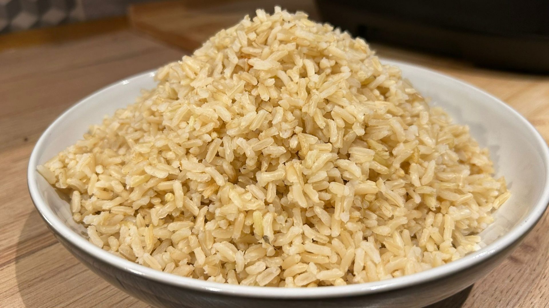 Рисоварка Cosori 5L удивляет выпечкой, а не рисом | DGL.RU