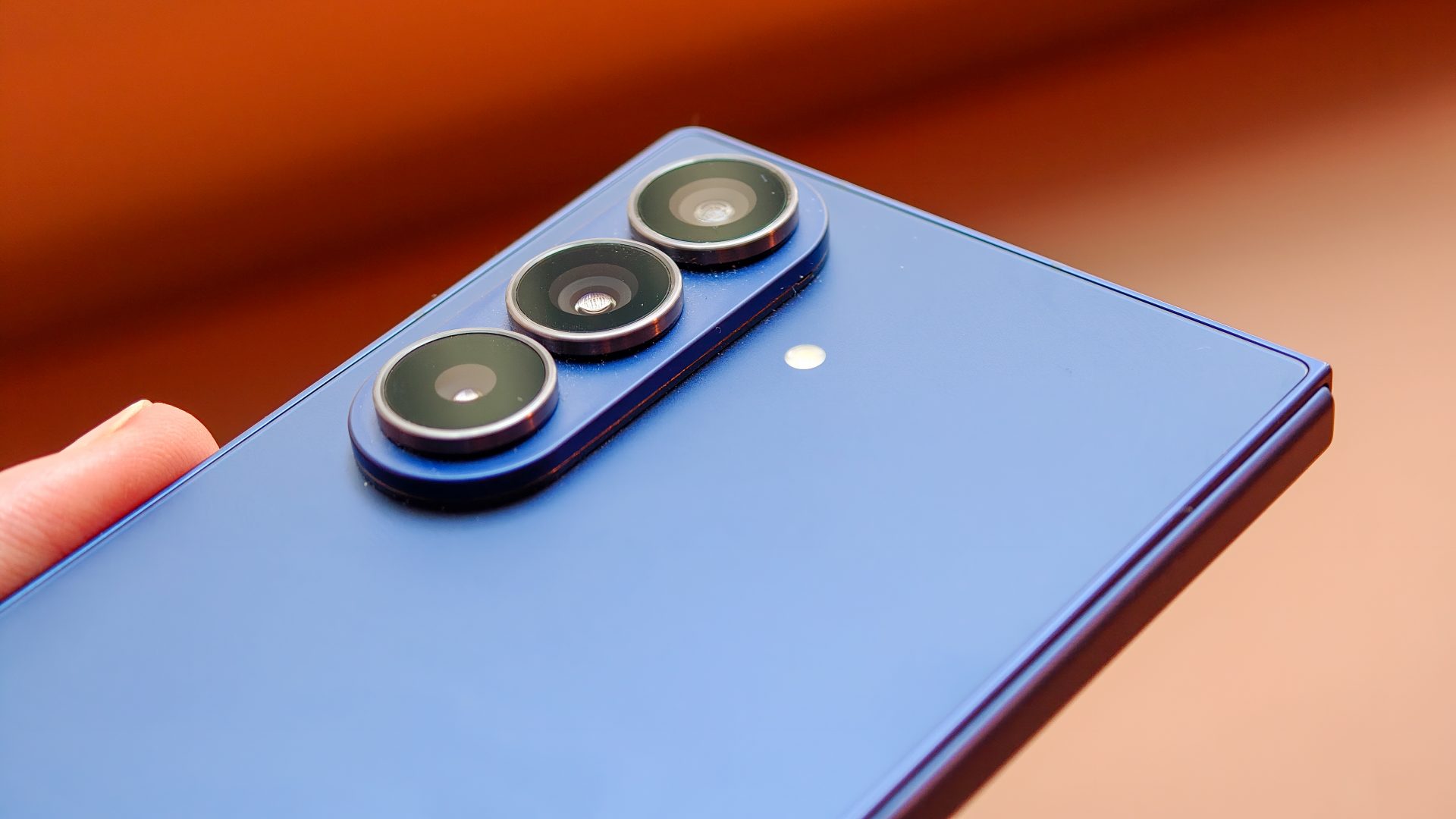 Samsung Galaxy S26 и жалкие 25 Вт: почему долгожданное обновление зарядки станет главным разочарованием картинка Samsung Galaxy S26 и жалкие 25 Вт почему долгожданное обновление зарядки станет главным разочарованием