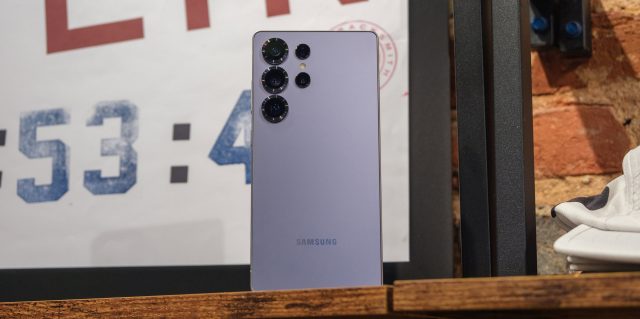 Samsung годами игнорировала пользователей. Быстрая зарядка в Galaxy S26 Ultra — это не инновация, а издевательство (2) Galaxy S26 Ultra получит зарядку 60 Вт: слухи | DGL.RU