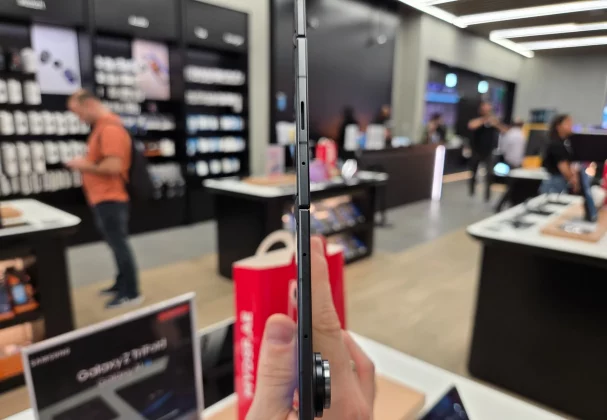 Galaxy Z TriFold: Samsung скопировала Huawei зря | DGL.RU