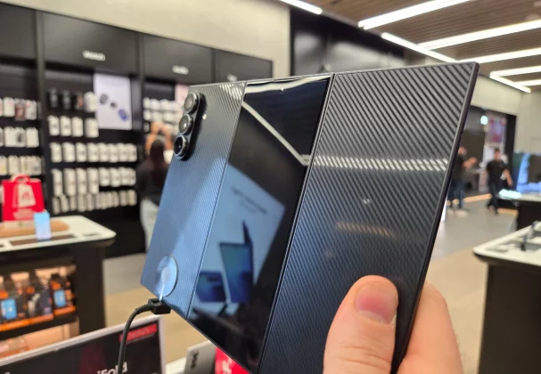 Galaxy Z TriFold: Samsung скопировала Huawei зря | DGL.RU