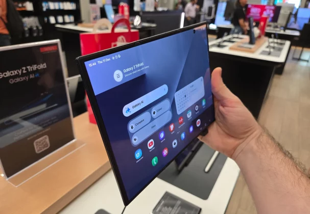 Galaxy Z TriFold: Samsung скопировала Huawei зря | DGL.RU