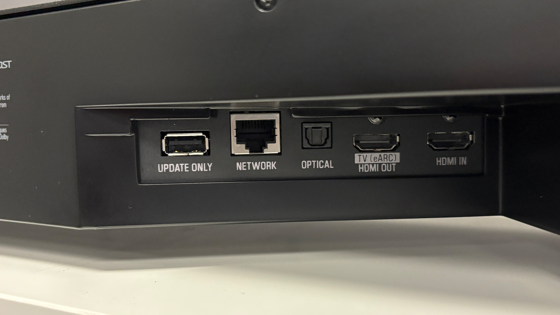 Обзор Yamaha True X Surround 90A: великолепная система картинка Саундбар Yamaha True X Surround 90A | DGL.RU