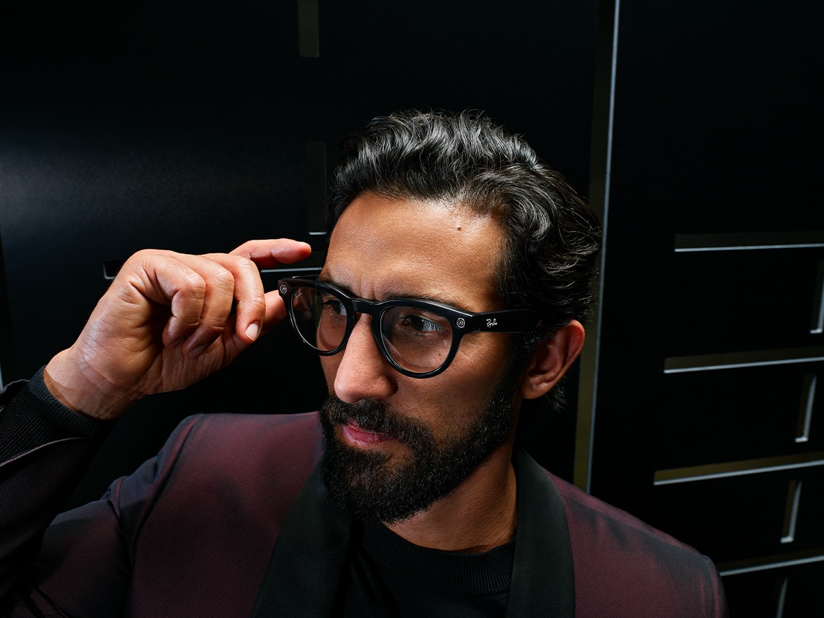 Складной iPhone, дешевый MacBook и умные очки: Apple готовит череду сомнительных новинок в 2026 году картинка Новинки Apple 2026: iPhone Fold и MacBook | DGL.RU