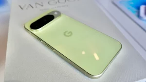 Маленький переворот с большими последствиями: почему телефон должен лежать экраном вниз