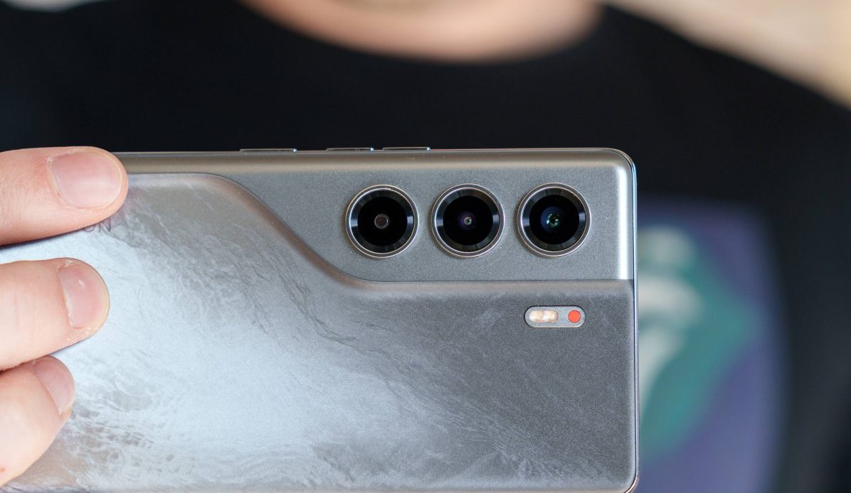 Смартфон Galaxy S25 Ultra возглавил рейтинг 2025 | DGL.RU