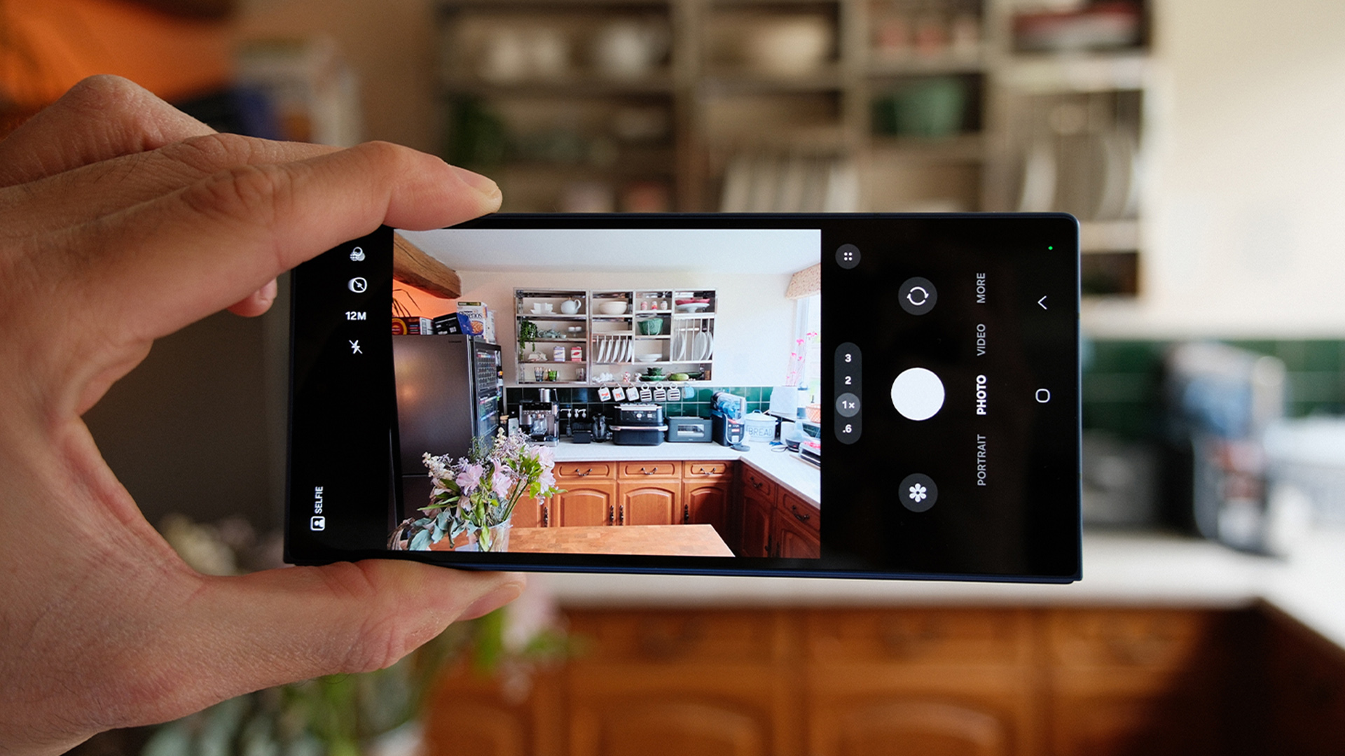 Смартфон Galaxy Z Fold 7: инженерный шедевр | DGL.RU