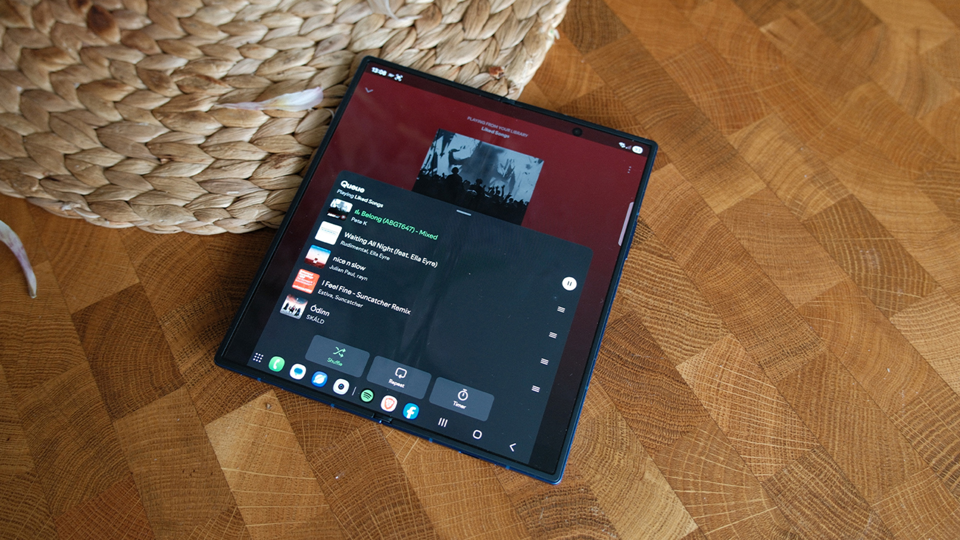 Смартфон Galaxy Z Fold 7: инженерный шедевр | DGL.RU