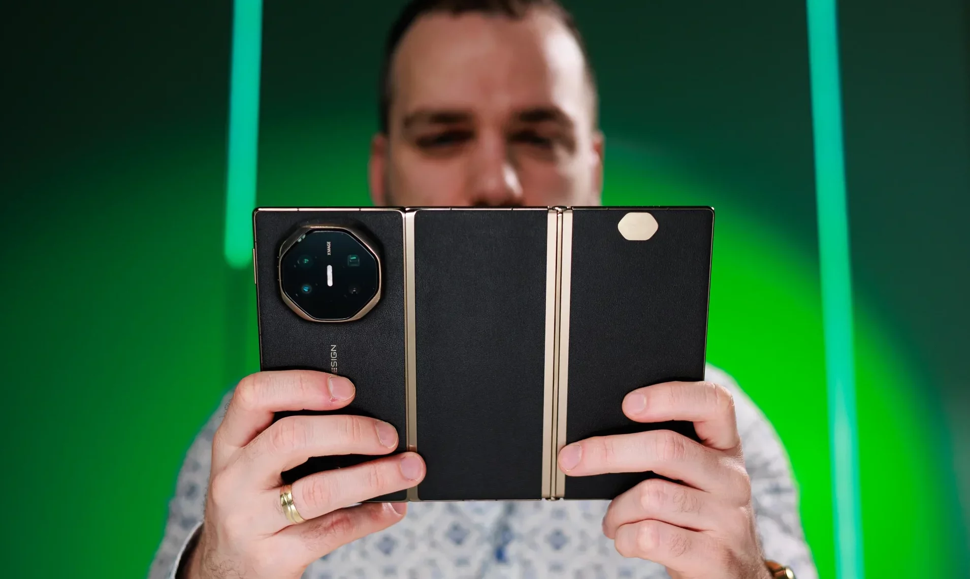 Galaxy Z TriFold представлен с огромным 10-дюймовым экраном и рекордной батареей картинка Смартфон Galaxy Z TriFold и новый флагман | DGL.RU