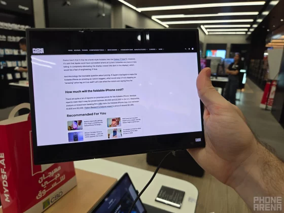 Смартфон Galaxy Z TriFold против Huawei Mate XT | DGL.RU