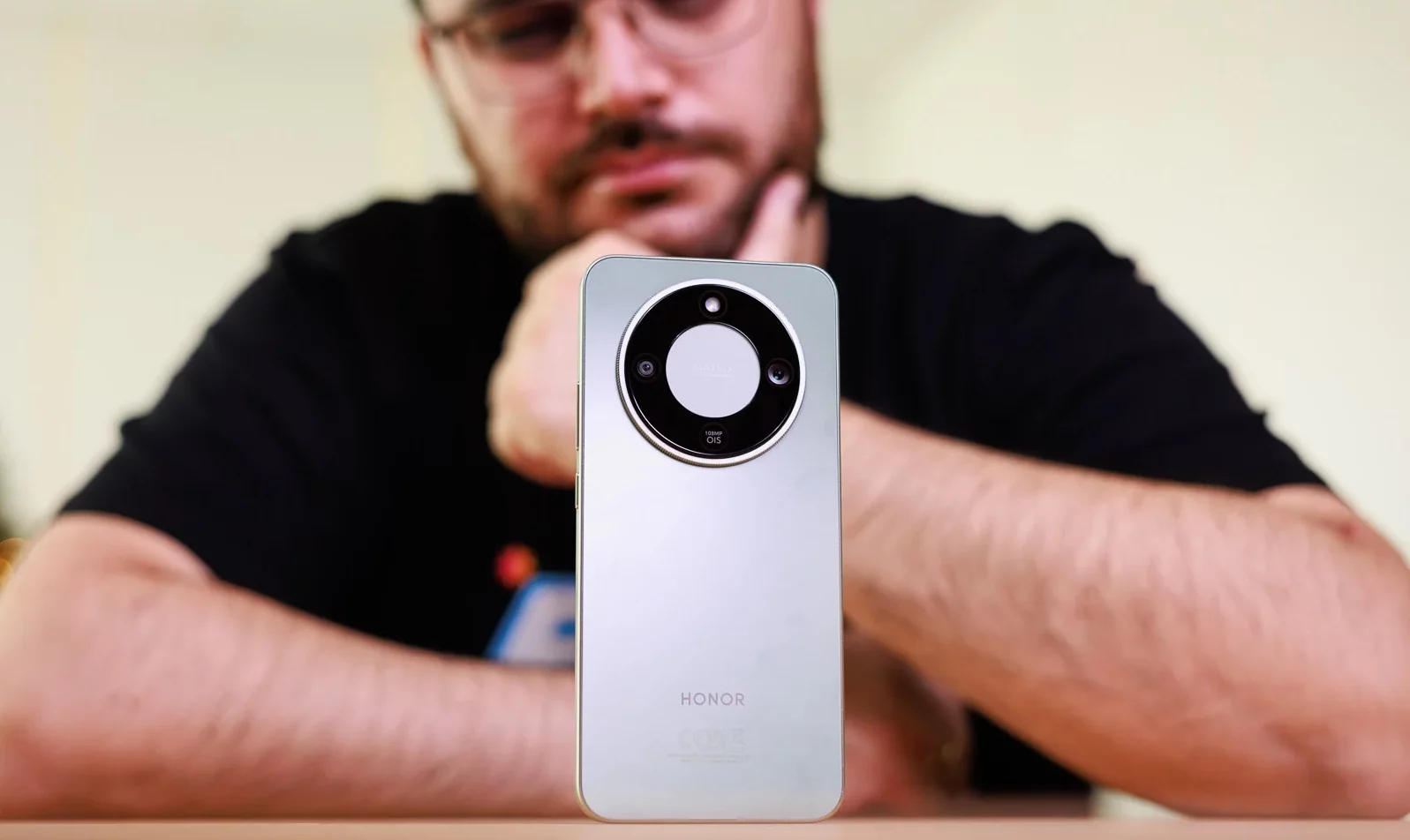 Обзор Honor Magic 8 Lite: проработал три дня на заряде от батареи