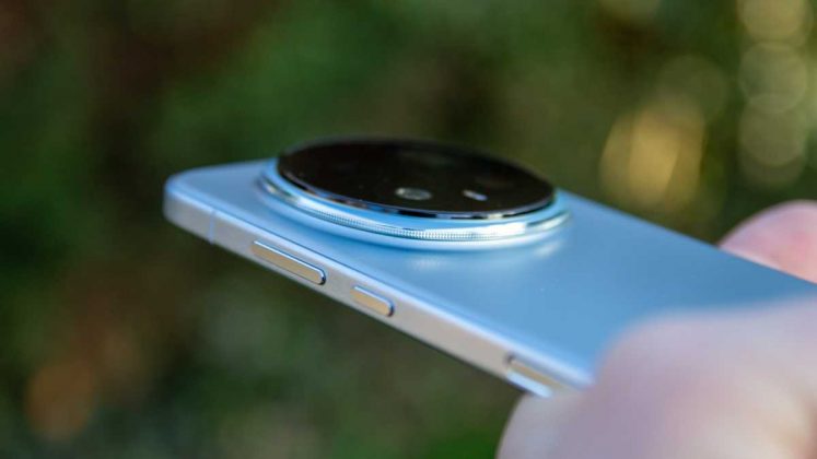 Смартфон Honor Magic 8 Pro: огромная батарея | DGL.RU