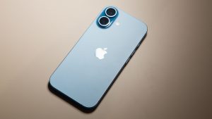 Обзор iPhone 17 — лучшая базовая модель от Apple