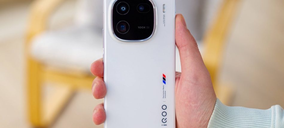 iQOO 12 — стабильное обновление OriginOS 6 на Android 16 уже здесь