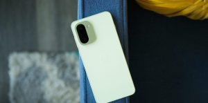 OnePlus 15R бьет рекорды мощности и долго держит заряд