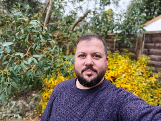 Смартфон Poco F8 Pro: флагманская мощь | DGL.RU