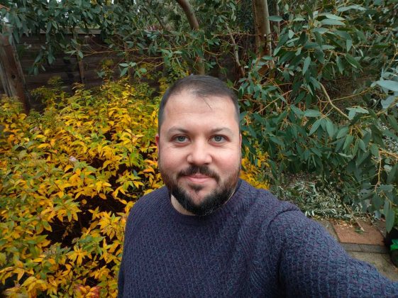 Смартфон Poco F8 Pro: флагманская мощь | DGL.RU