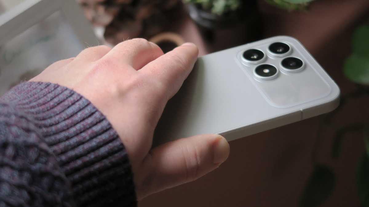 Обзор Poco F8 Pro: флагманские характеристики без заоблачных цен картинка Смартфон Poco F8 Pro: флагманская мощь | DGL.RU