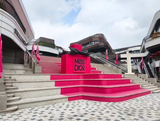 Смартфон Vivo X300: компактный новый флагман