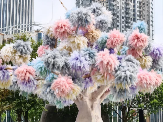 Смартфон Vivo X300: компактный новый флагман