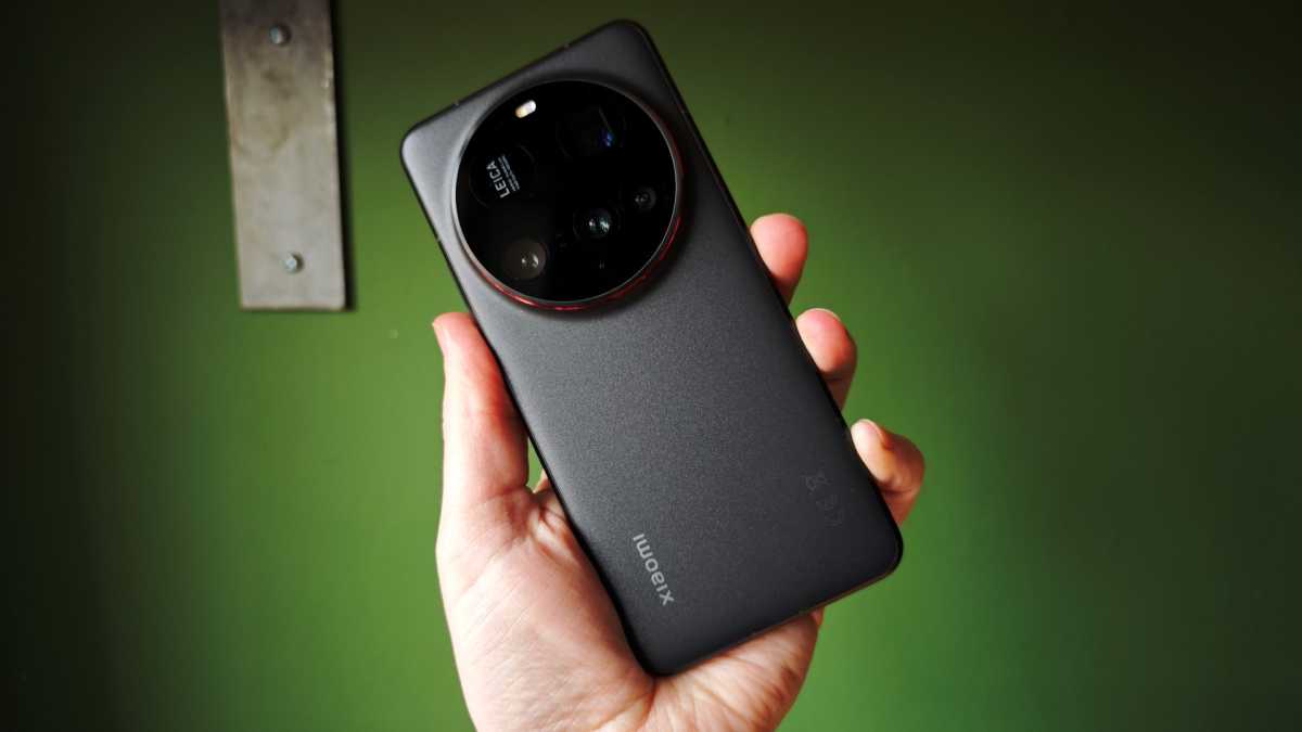 Смартфон Xiaomi 17 Ultra почти готов к мировому релизу — чего ждать фанатам картинка Смартфон Xiaomi 17 Ultra: топовая мощь | DGL.RU