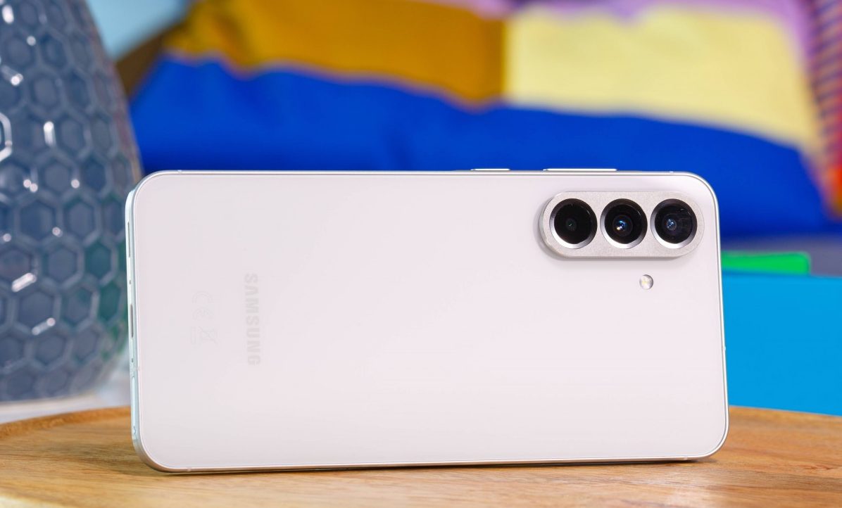 Samsung готовит громкий выход Galaxy A07 5G, A37 и A57 картинка Смартфоны Galaxy A07 и A57 готовятся к запуску | DGL.RU