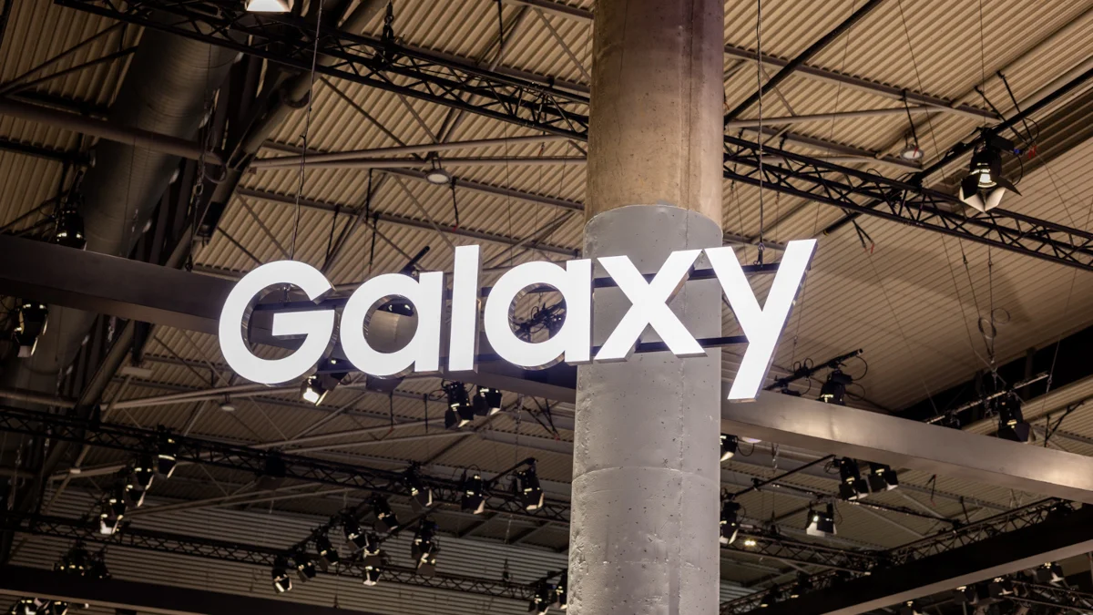 Samsung может поднять цены на Galaxy S26: битва внутри компании