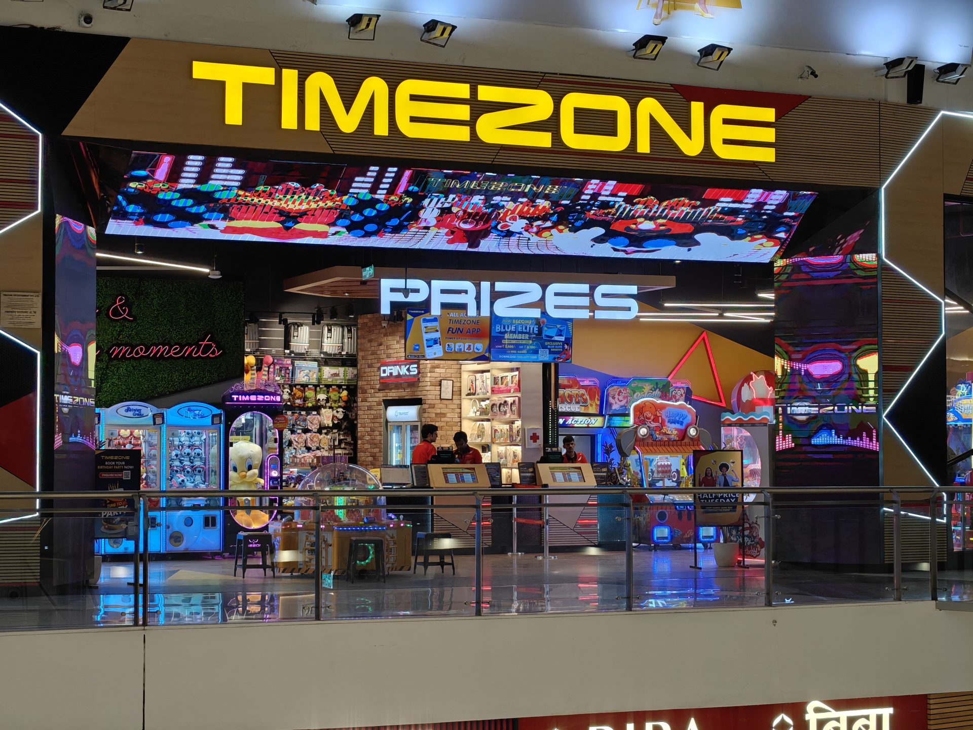 OnePlus 15 против OnePlus 13: какой из смартфонов выбрать картинка Смартфоны OnePlus 15 и OnePlus 13 | DGL.RU