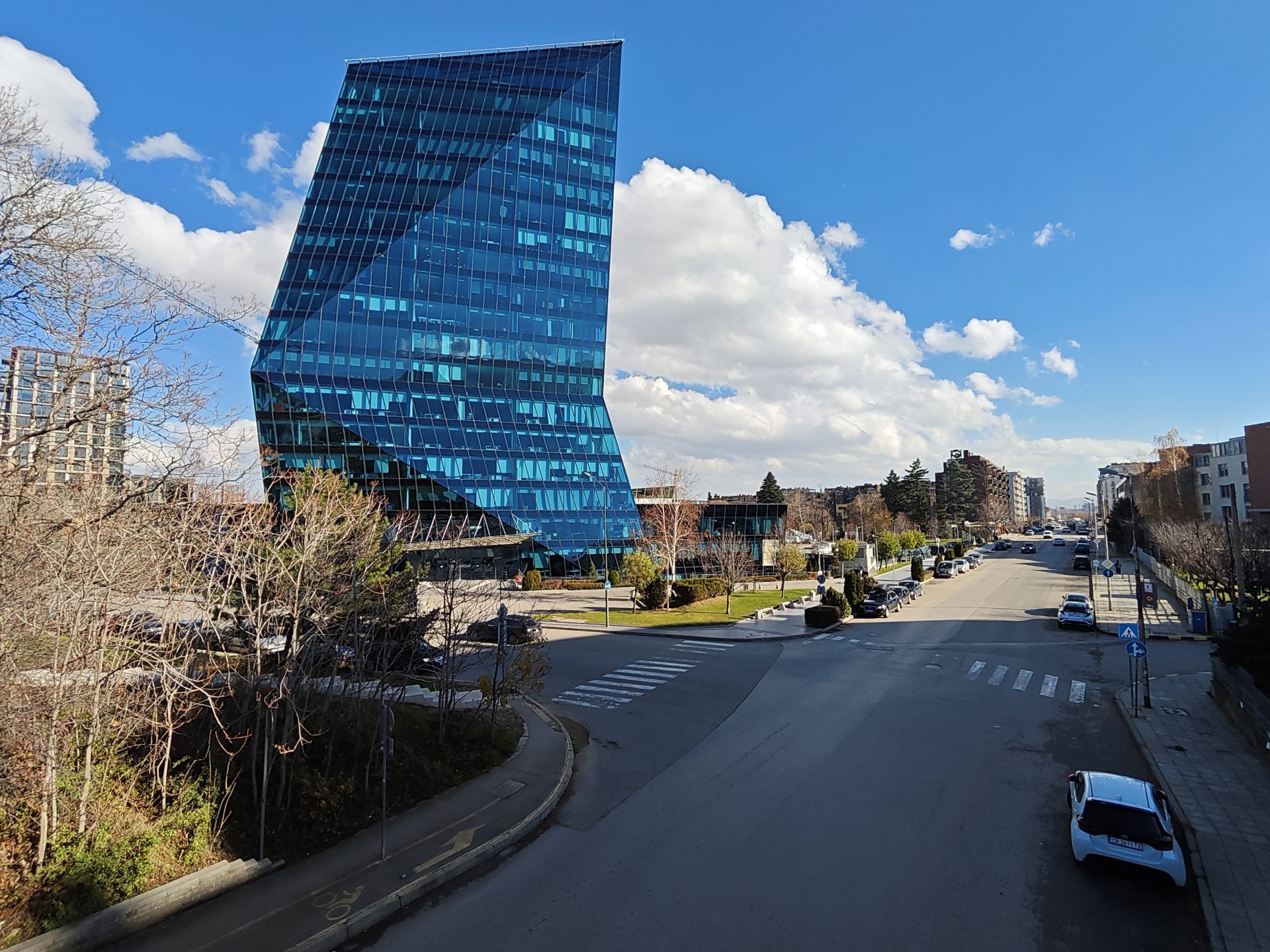 Poco устроила бой титанов: Poco F8 Pro против F8 Ultra картинка Смартфоны Xiaomi Poco F8 Pro и F8 Ultra | DGL.RU