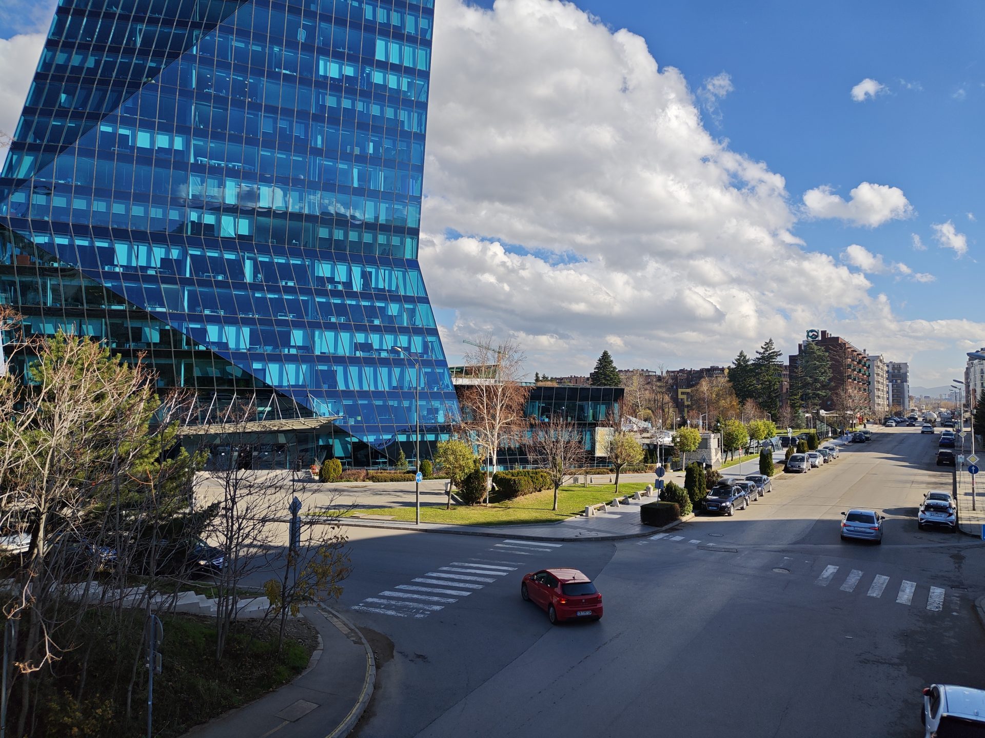 Poco устроила бой титанов: Poco F8 Pro против F8 Ultra картинка Смартфоны Xiaomi Poco F8 Pro и F8 Ultra | DGL.RU