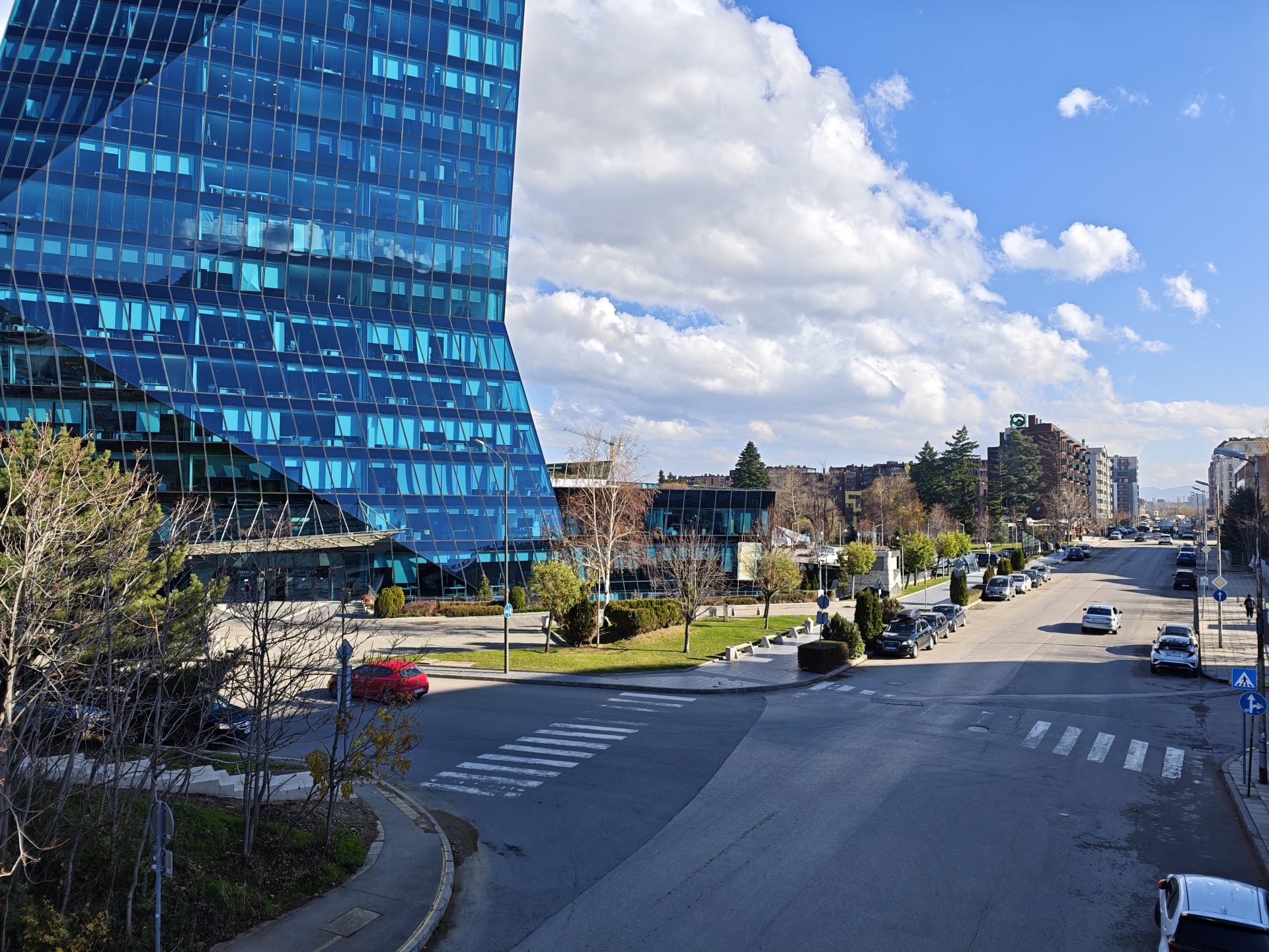 Poco устроила бой титанов: Poco F8 Pro против F8 Ultra картинка Смартфоны Xiaomi Poco F8 Pro и F8 Ultra | DGL.RU