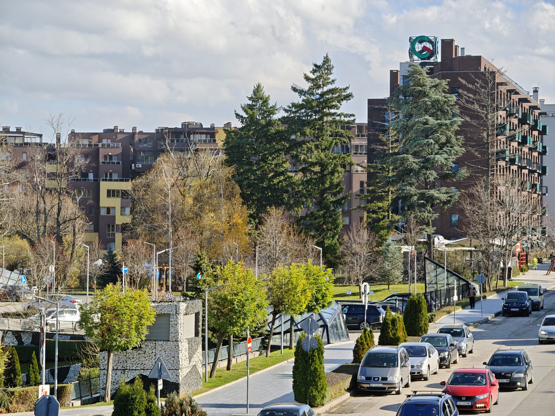 Poco устроила бой титанов: Poco F8 Pro против F8 Ultra картинка Смартфоны Xiaomi Poco F8 Pro и F8 Ultra | DGL.RU