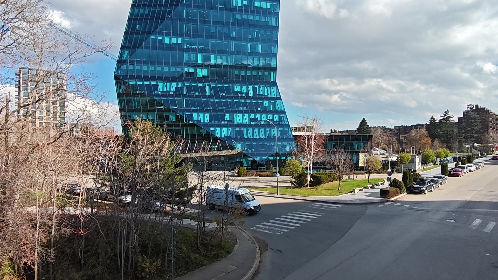 Poco устроила бой титанов: Poco F8 Pro против F8 Ultra картинка Смартфоны Xiaomi Poco F8 Pro и F8 Ultra | DGL.RU