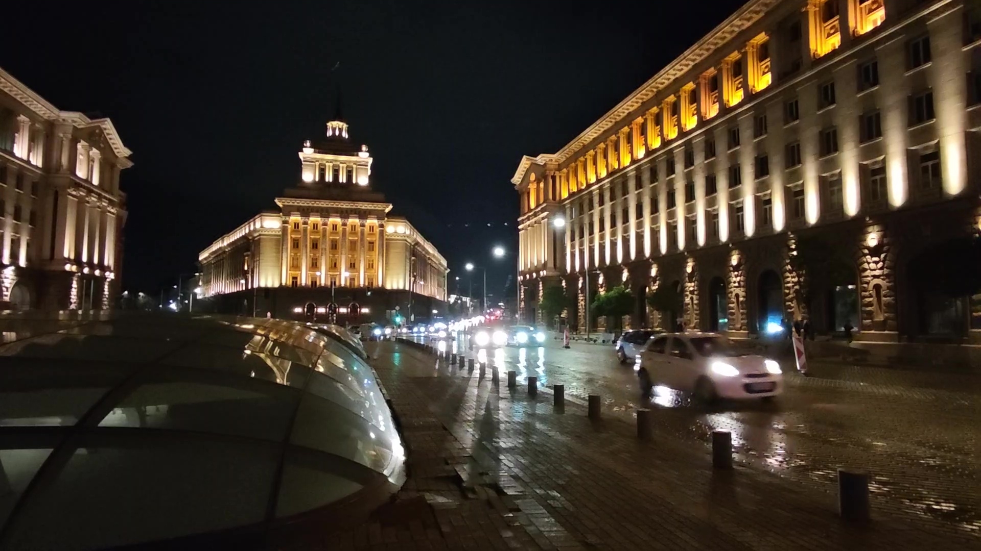 Poco устроила бой титанов: Poco F8 Pro против F8 Ultra картинка Смартфоны Xiaomi Poco F8 Pro и F8 Ultra | DGL.RU