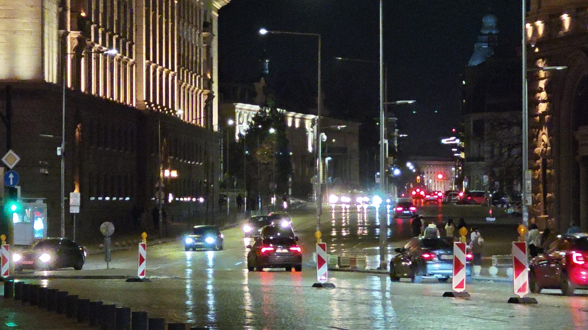 Poco устроила бой титанов: Poco F8 Pro против F8 Ultra картинка Смартфоны Xiaomi Poco F8 Pro и F8 Ultra | DGL.RU