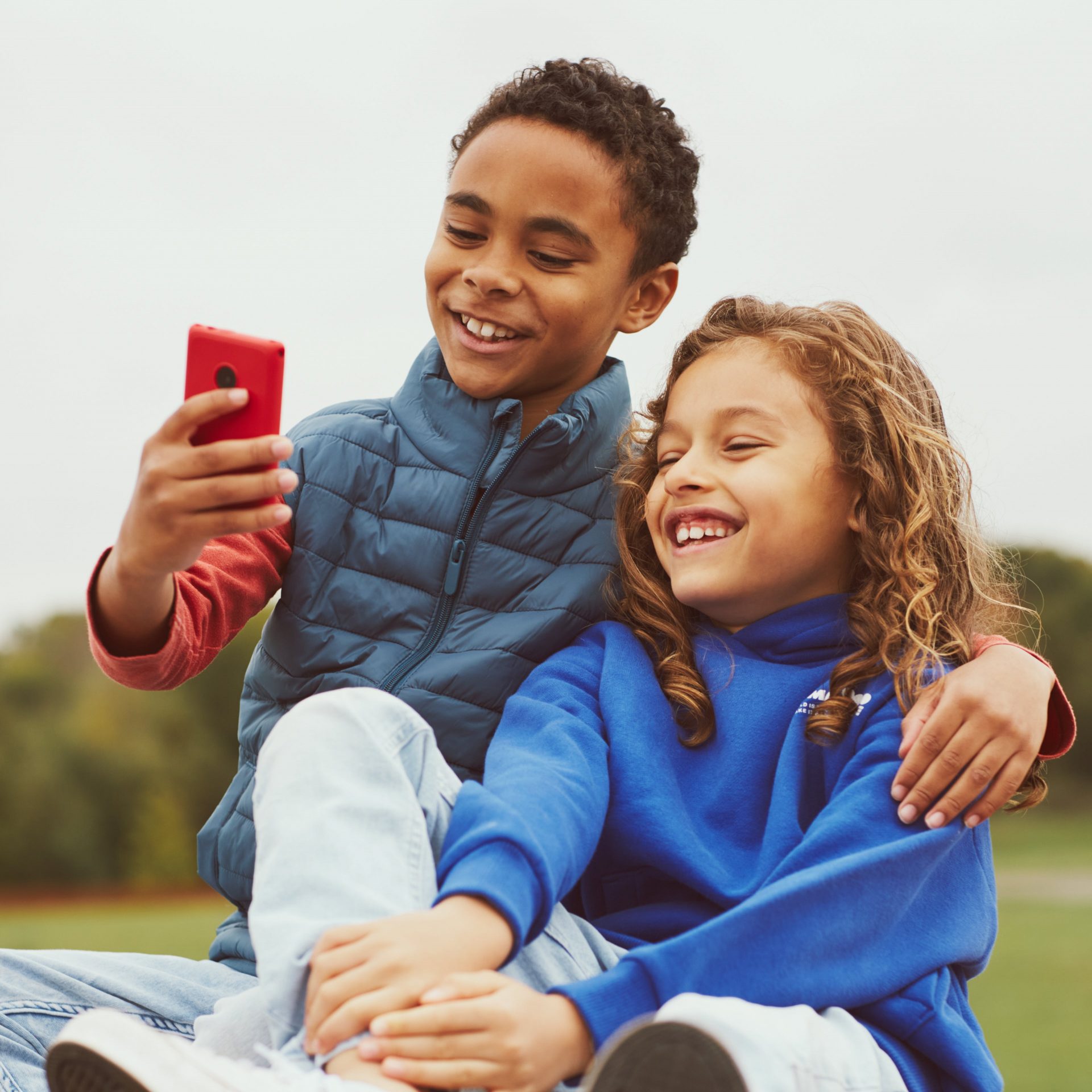 Телефон-недоразумение XploraOne от HMD почему этот гибрид — худший подарок для ребенка