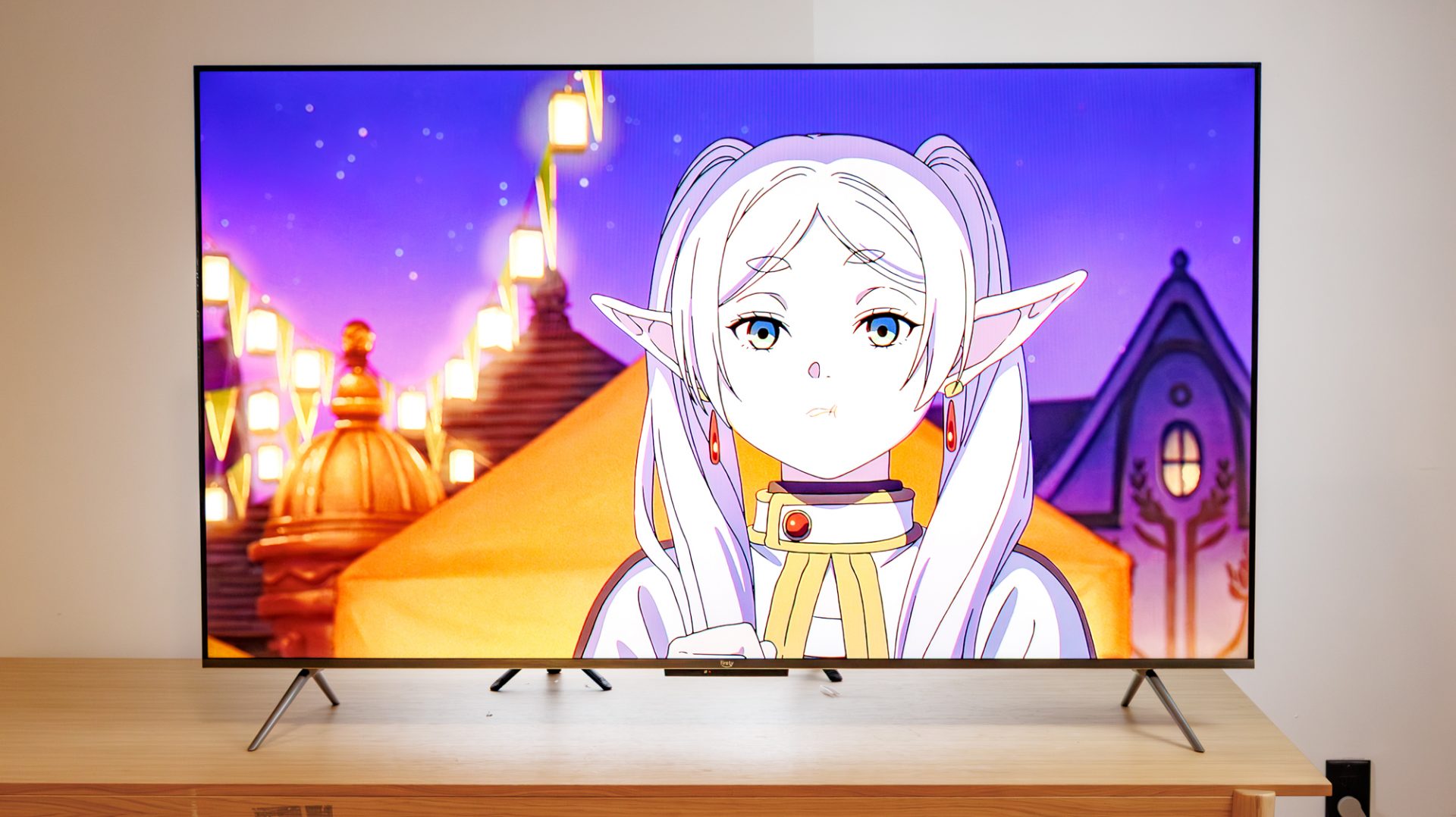 Обзор Amazon Fire TV Omni QLED — этот телевизор не стоит покупать на праздники картинка Телевизор Amazon Fire TV Omni QLED разочаровал | DGL.RU