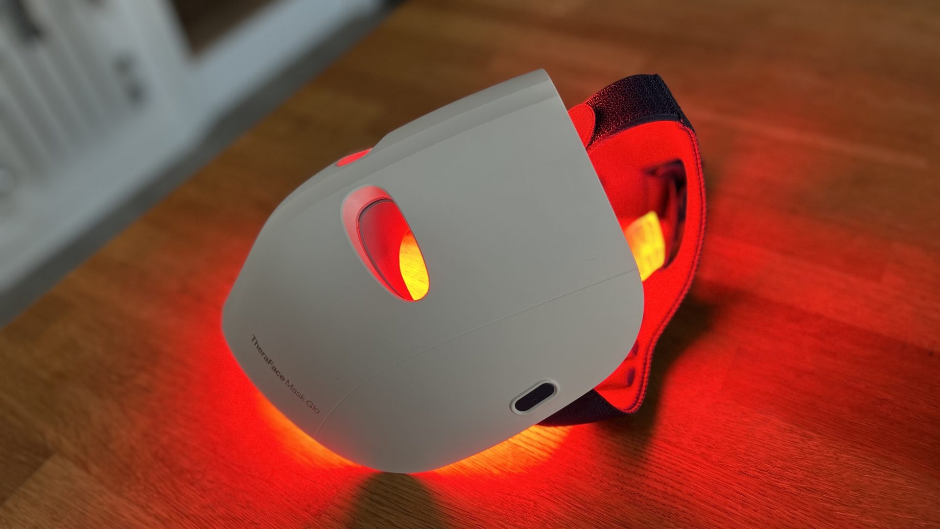 TheraFace Mask Glo: умная светодиодная маска | DGL.RU