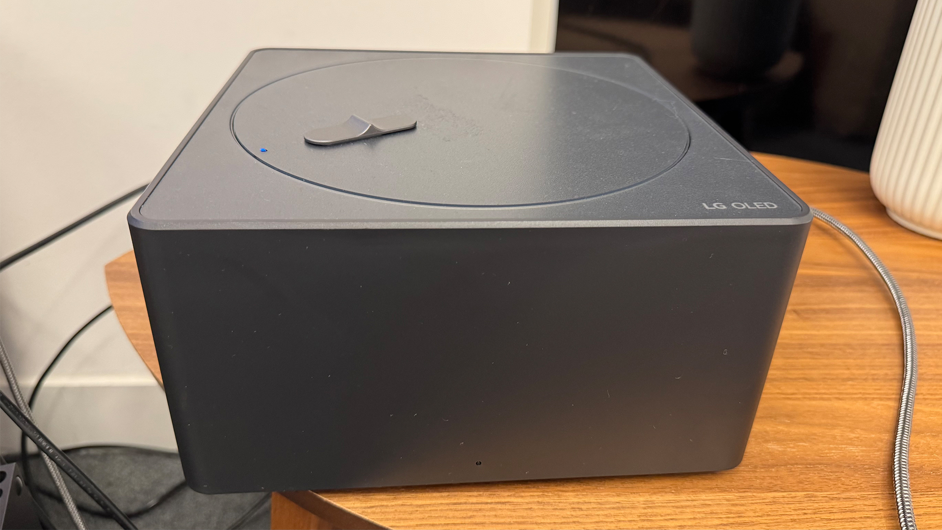 Обзор LG M5 (OLED65M5) — беспроводная передача звука и видео картинка ТВ LG M5 OLED — беспроводная революция | DGL.RU