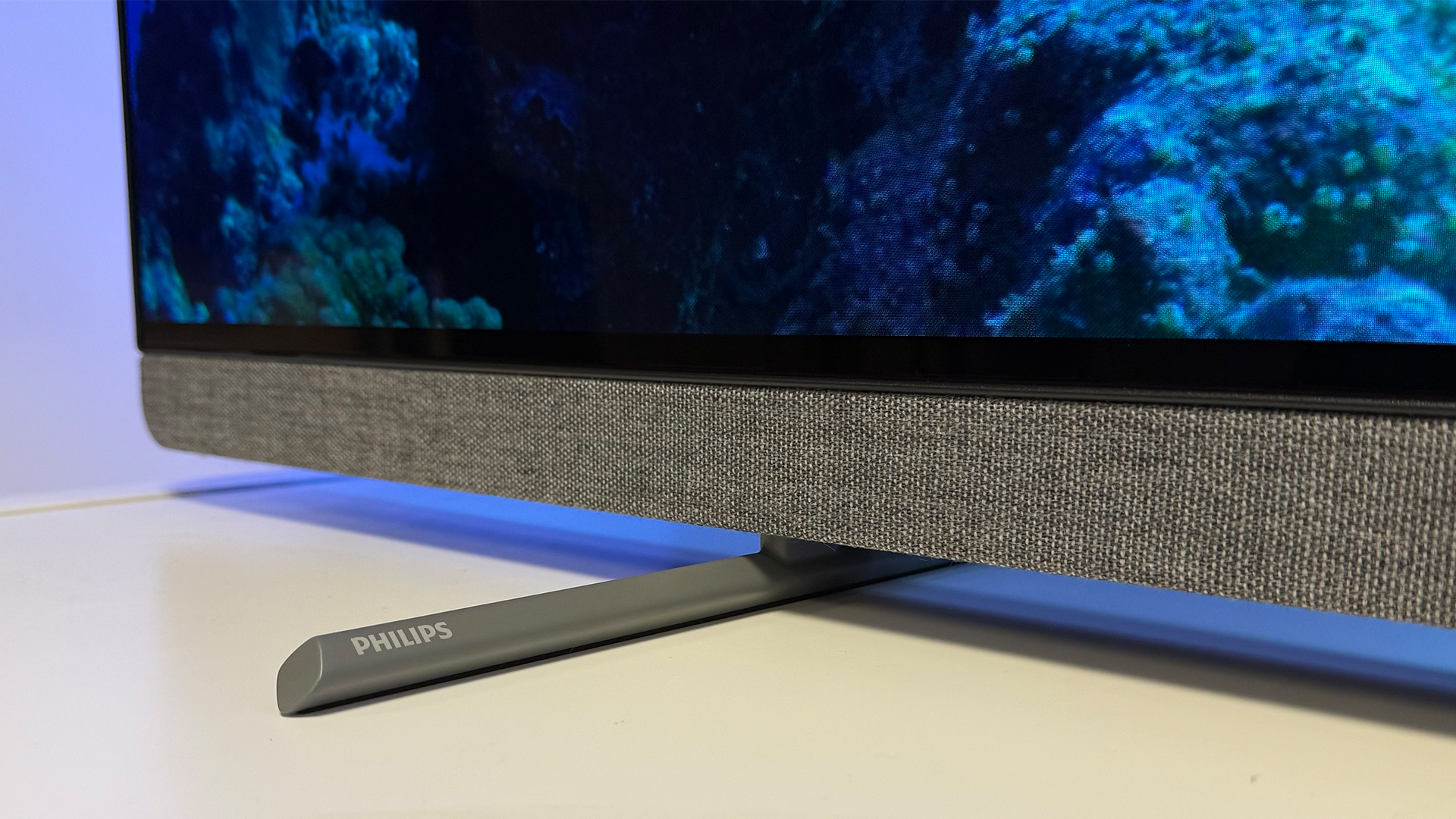 Обзор Philips OLED910 (65OLED910) - конкурент лучших образцов картинка ТВ Philips OLED910 65": стиль по разумной цене | DGL.RU