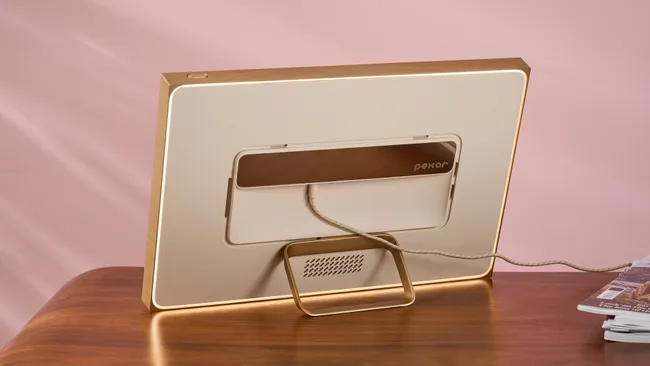 Обзор Pexar Starlight: инновационная фоторамка с подсветкой сзади картинка Pexar Starlight