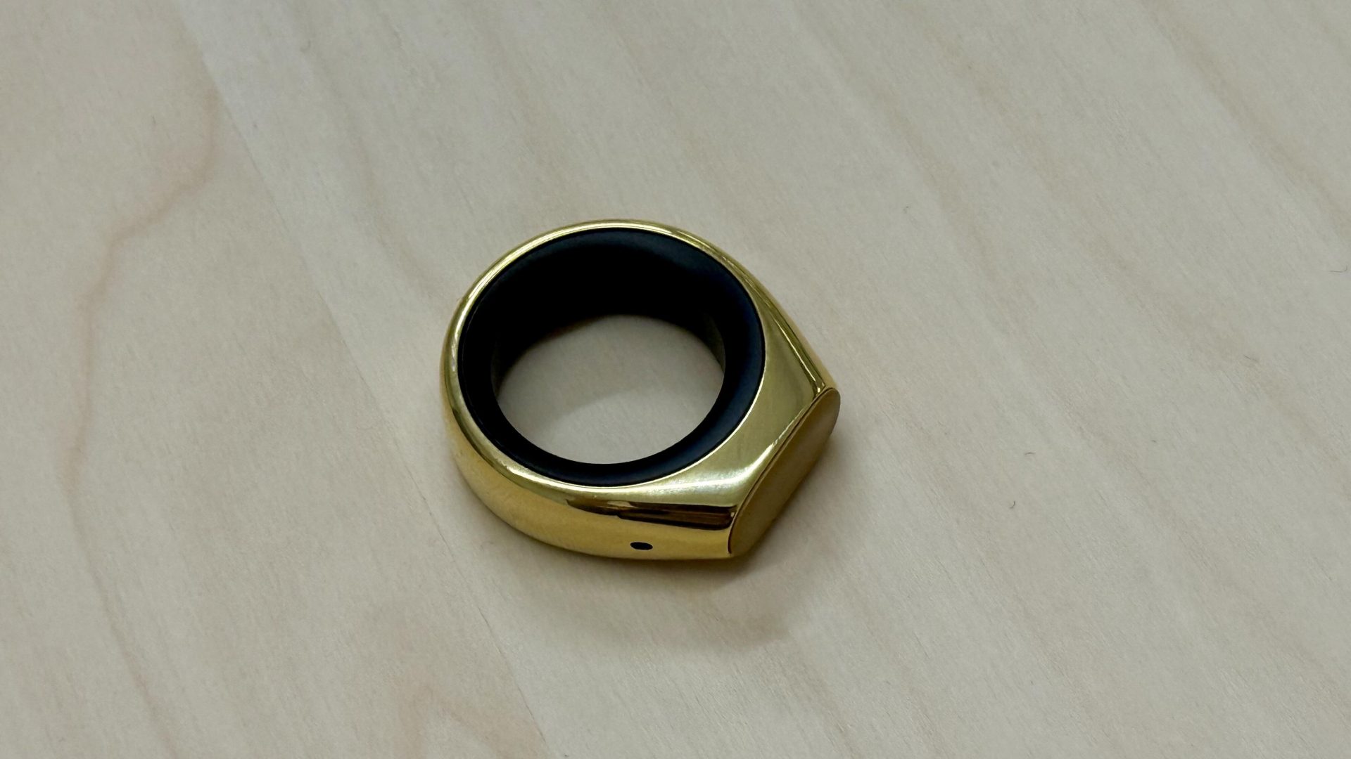 Умное кольцо Stream Ring обещает многое — но одна его способность точно заставляет задуматься картинка Умное кольцо Stream Ring обещает многое — но одна его способность точно заставляет задуматься