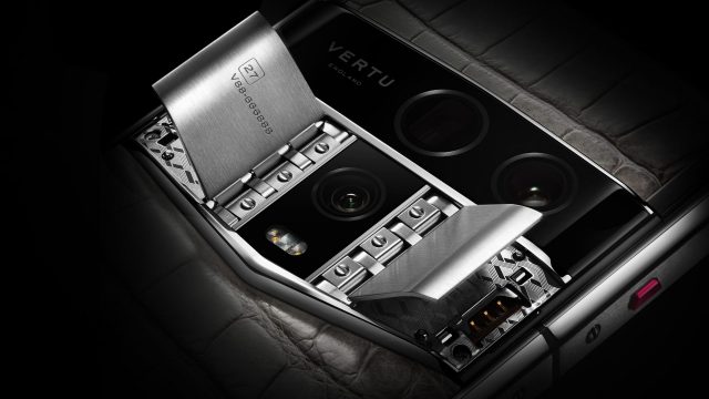 Vertu Agent Q за 10 миллионов почему этот позорный смартфон — худшая трата денег в вашей жизни (3) Vertu Agent Q за 10 миллионов: почему этот позорный смартфон — худшая трата денег в вашей жизни